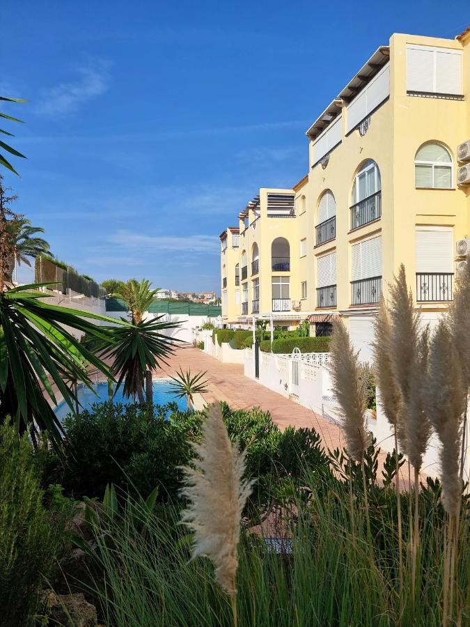 Casa De Kosma Appartement Torrevieja Buitenkant foto